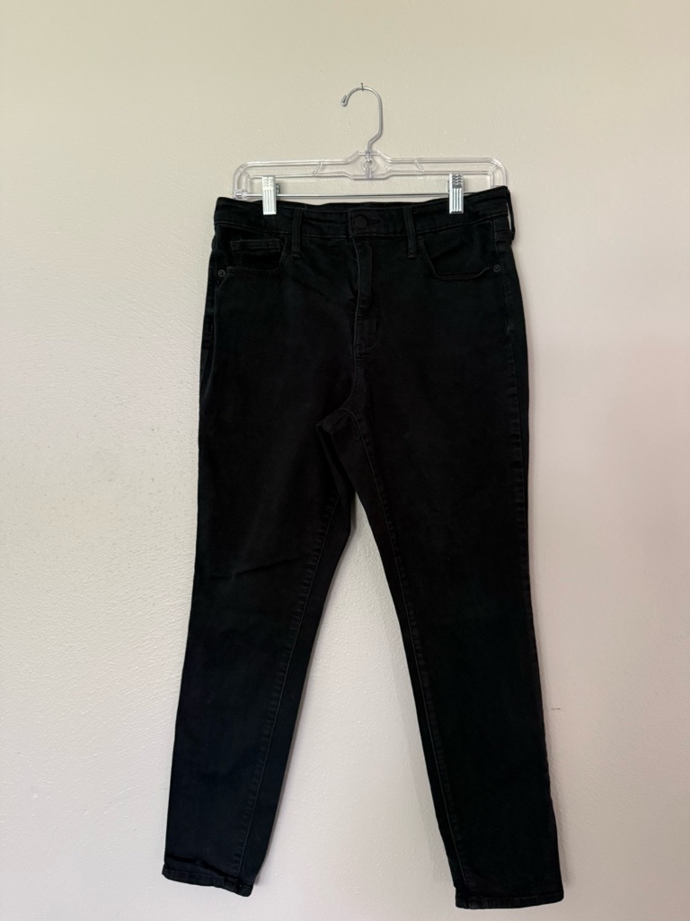 Universal Thread High-Rise Black Slim Jeans